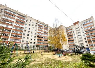 Продается 3-ком. квартира, 71.1 м2, Смоленск, Промышленный район, улица Твардовского, 22А