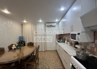 Продается 3-комнатная квартира, 109 м2, Геленджик, микрорайон Парус, 13