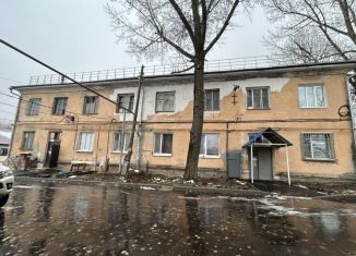 Продается 2-комнатная квартира, 56 м2, Саратов, улица Танкистов, 101