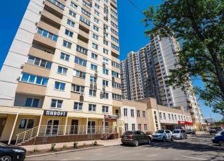 Продам 3-ком. квартиру, 85 м2, Краснодар, Магистральная улица, 11, ЖК На Магистральной