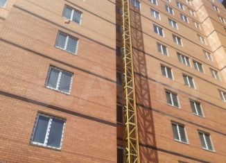 Продам 2-ком. квартиру, 75 м2, Махачкала, Ленинский внутригородской район, улица Азизова, 5