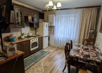 Аренда трехкомнатной квартиры, 82.9 м2, Курск, улица 50 лет Октября, 96