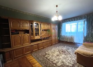 Продается 3-комнатная квартира, 87 м2, Ейск, улица Горького, 25/2