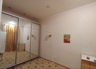 Сдам трехкомнатную квартиру, 60 м2, Симферополь, улица Слуцкого, 9