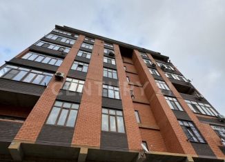 Продается трехкомнатная квартира, 110 м2, Дагестан, улица Абдуллы Гаджиева, 95