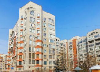 Продаю двухкомнатную квартиру, 77 м2, Омская область, улица Масленникова, 80