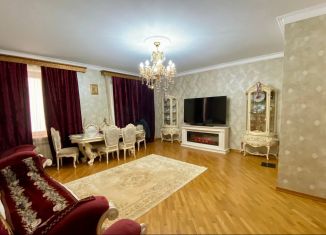 Продам трехкомнатную квартиру, 136 м2, Дагестан, Сергокалинская улица, 22