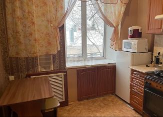 Продам 2-ком. квартиру, 42 м2, Барнаул, улица Максима Горького, 38А/58, Центральный район