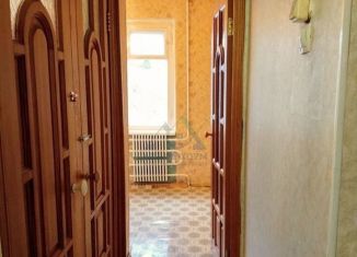 Продаю 2-комнатную квартиру, 48 м2, Оренбург, улица Сергея Лазо, 6