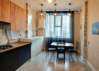 Продажа 1-ком. квартиры, 40 м2, Каспийск, Приморская улица, 13А