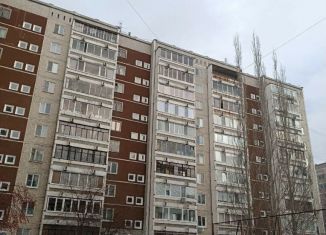 Продаю 3-комнатную квартиру, 63.7 м2, Екатеринбург, улица Рабочих, 9, метро Площадь 1905 года