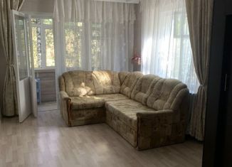 Сдаю в аренду 2-ком. квартиру, 41.2 м2, Москва, улица Плющева, 5к2, район Перово