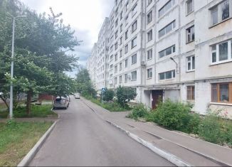 Продаю 3-ком. квартиру, 64.7 м2, Татарстан, улица Айдарова, 18