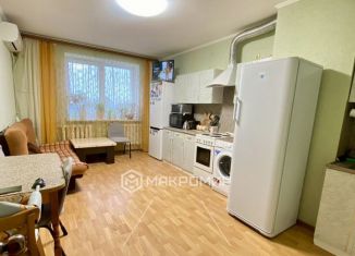 Продам 1-комнатную квартиру, 56 м2, Брянск, Красноармейская улица, 100