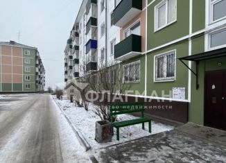 Продаю 1-ком. квартиру, 31.7 м2, Усолье-Сибирское, Комсомольский проспект, 93