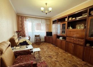 Продам 2-комнатную квартиру, 50 м2, Строитель, улица 5 Августа, 2