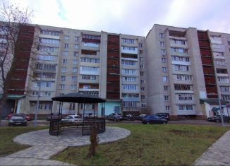 Продается 2-ком. квартира, 49 м2, Ярославская область, улица Разведчика Петрова, 12