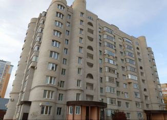 Продается двухкомнатная квартира, 72 м2, Орёл, улица Максима Горького, 47к1