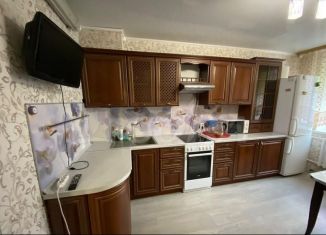 2-ком. квартира в аренду, 68 м2, Тюмень, Газопромысловая улица, 2