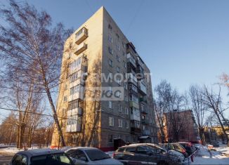 Продается 2-ком. квартира, 41.9 м2, Омск, улица Багратиона, 23, Центральный округ