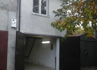 Сдам гараж, 30 м2, Крым, улица Радищева, 82