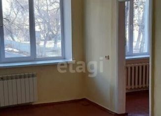 Продажа 2-ком. квартиры, 44.3 м2, Каменск-Уральский, улица Попова, 3