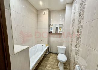 Продается 1-комнатная квартира, 38 м2, Азов, Московская улица, 269