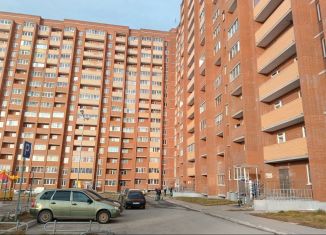 Продам 3-комнатную квартиру, 72.4 м2, Пермь, улица Менжинского, 53А