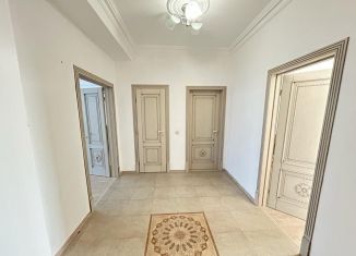 Продажа 3-комнатной квартиры, 115 м2, Каспийск, улица Гагарина, 55В