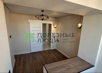 Продам 1-ком. квартиру, 36.7 м2, Алтайский край, Лазурная улица, 36