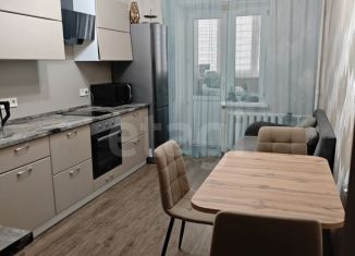 Сдается 2-ком. квартира, 60 м2, Тюмень, улица Энергостроителей, 29к1, Восточный округ