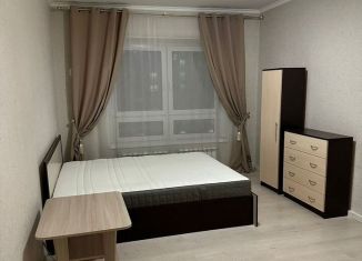 Сдается в аренду 2-комнатная квартира, 60 м2, Москва, улица Вертолётчиков, 4к6, метро Лухмановская