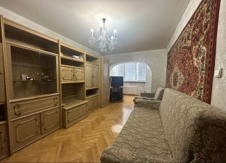 Продам 3-ком. квартиру, 65 м2, Владикавказ, 4-й микрорайон, Московская улица, 5