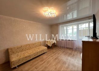 Продам 1-ком. квартиру, 34 м2, Тюмень, Центральный округ, улица Щербакова, 98