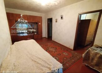 Продам 3-ком. квартиру, 61 м2, Хакасия, улица Маршала Жукова, 90