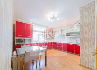 Продается 3-комнатная квартира, 75 м2, Екатеринбург, улица Академика Шварца, 20к4, метро Ботаническая