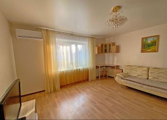 Продается 2-ком. квартира, 63.8 м2, Хабаровск, улица Кочнева, 14Дк2