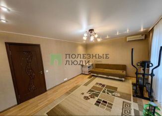 Продается трехкомнатная квартира, 60.1 м2, Республика Башкортостан, улица Братьев Кадомцевых, 11/1