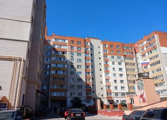 Продажа 3-ком. квартиры, 81 м2, Рязань, Московский район, Вишнёвая улица, 21к1