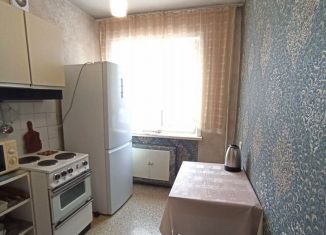 2-ком. квартира в аренду, 44 м2, Кемерово, улица Радищева, 15