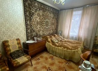 Продаю 2-ком. квартиру, 45 м2, Азов, Московская улица, 61