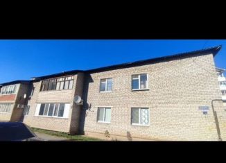 Продаю двухкомнатную квартиру, 47 м2, село Миловка, улица Гагарина, 2