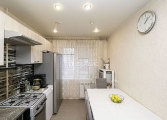 Продается трехкомнатная квартира, 78 м2, Нижний Новгород, улица Сергея Акимова, 23, метро Канавинская