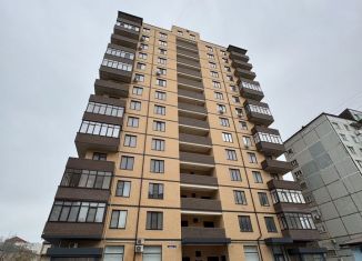 Продается 1-комнатная квартира, 55 м2, Дагестан, улица Габитова, 12Г