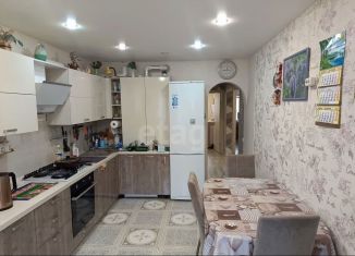 Продам трехкомнатную квартиру, 80 м2, Тульская область, улица Космонавтов, 11