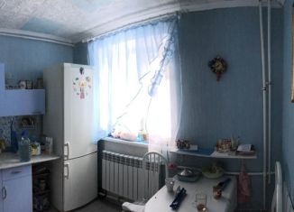 Продам трехкомнатную квартиру, 57 м2, село Тропарёво, Школьная улица, 6