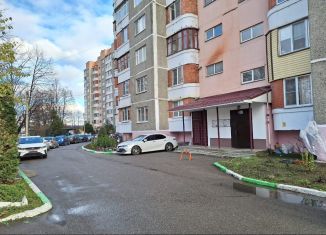 Продажа 4-ком. квартиры, 88 м2, Нальчик, улица Тарчокова, 58, район Горная