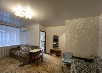 Продается 1-комнатная квартира, 30 м2, Михайловка, улица Богдана Хмельницкого, 10