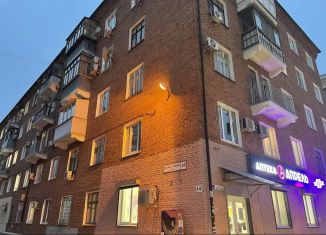 Продам двухкомнатную квартиру, 54 м2, Волгоградская область, улица Германа Титова, 14
