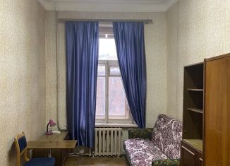 Сдаю комнату, 15 м2, Санкт-Петербург, Серпуховская улица, 48